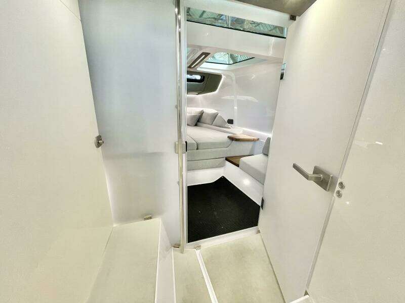 37ft Axopar Yacht For Sale