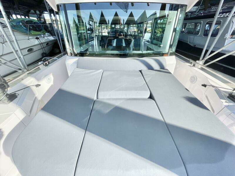37ft Axopar Yacht For Sale