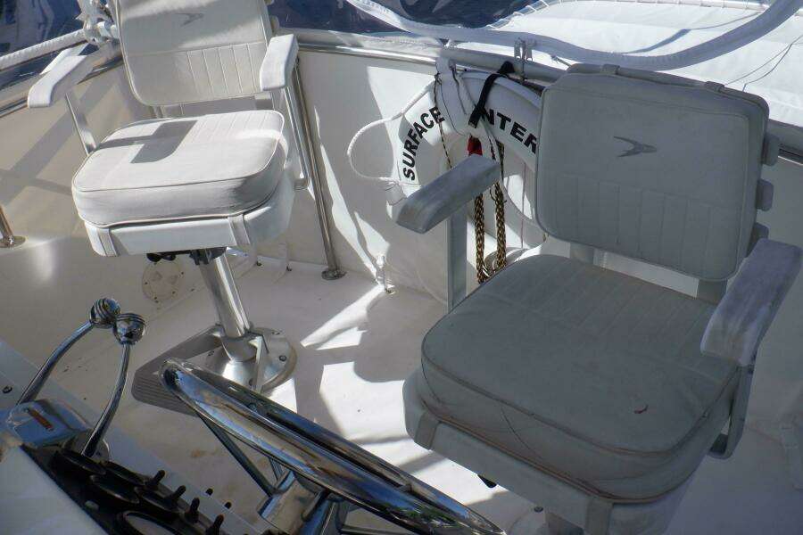 Surface Interval IV 33ft Bertram Yacht For Sale