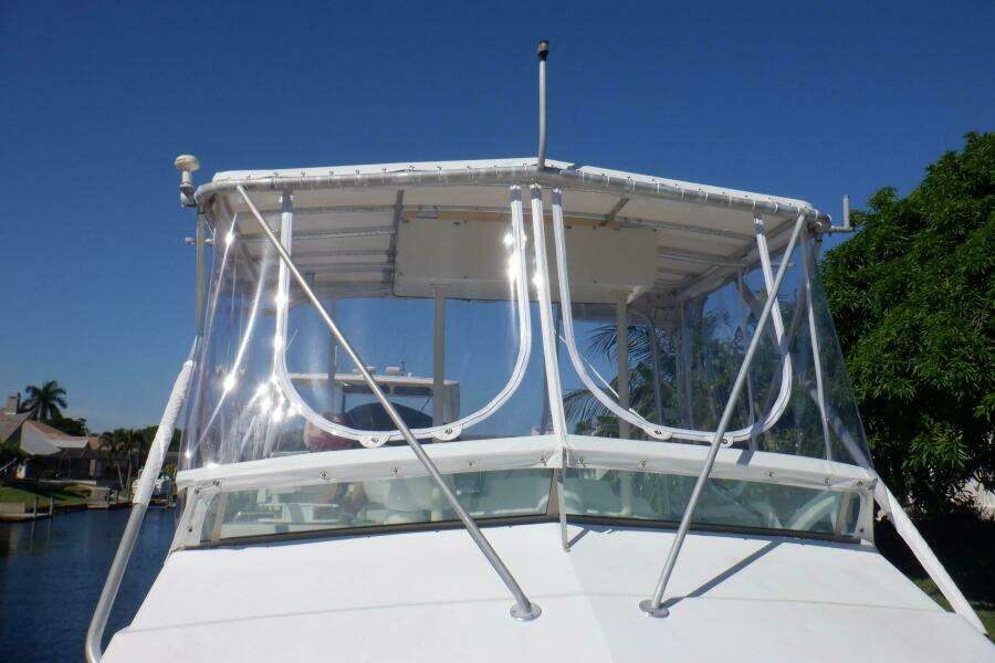 Surface Interval IV 33ft Bertram Yacht For Sale