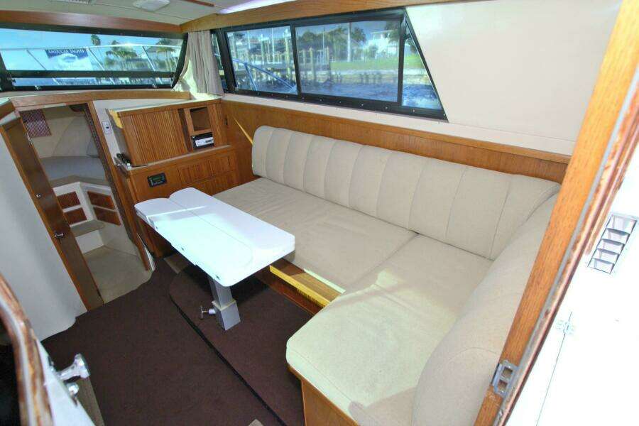 Surface Interval IV 33ft Bertram Yacht For Sale