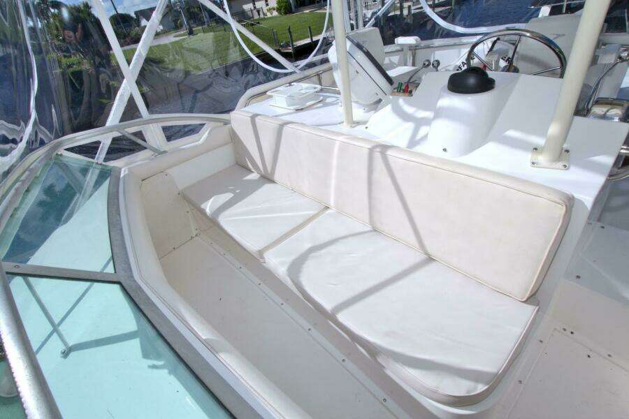 Surface Interval IV 33ft Bertram Yacht For Sale