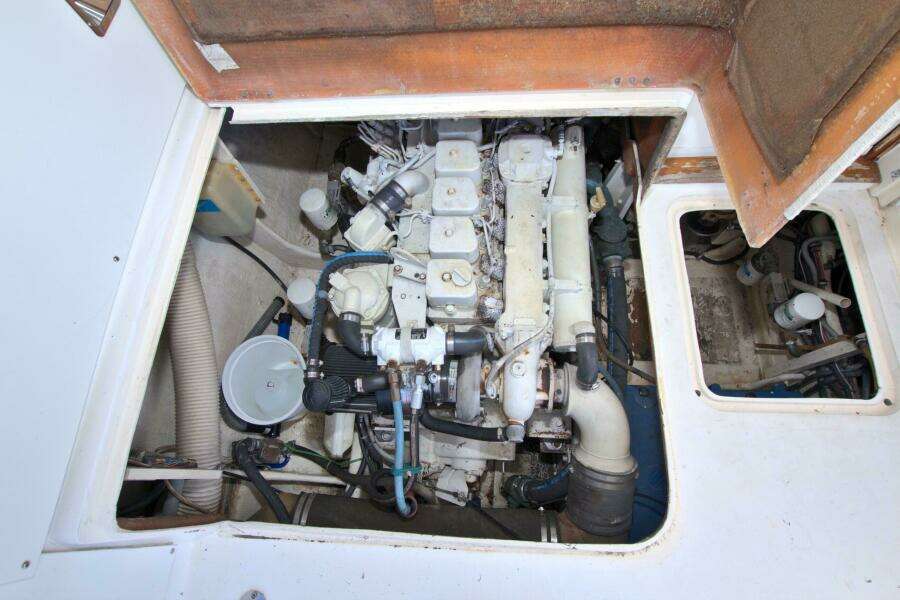 Surface Interval IV 33ft Bertram Yacht For Sale