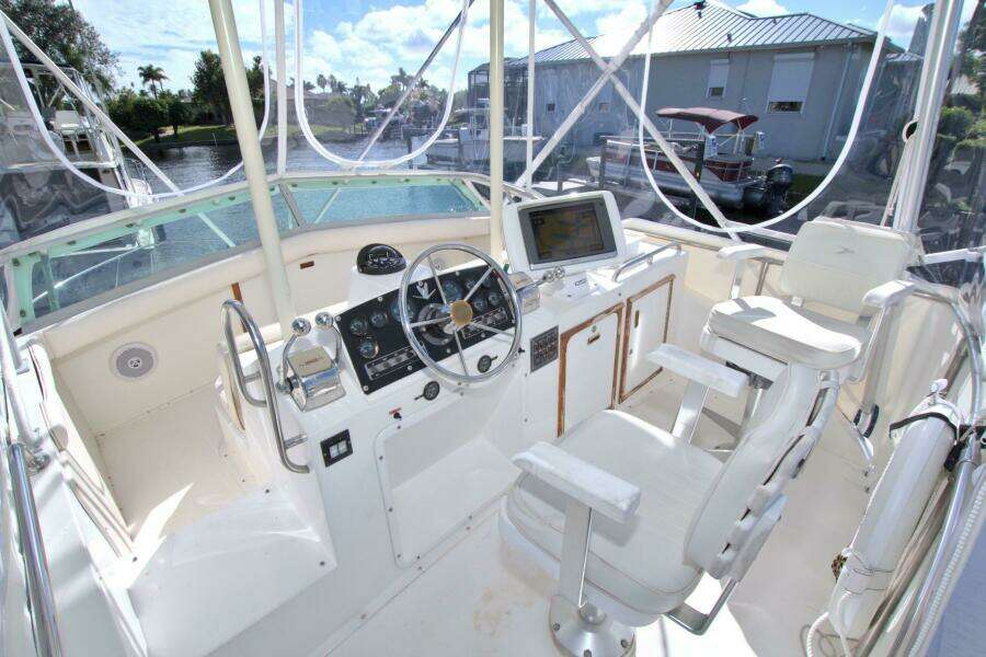 Surface Interval IV 33ft Bertram Yacht For Sale