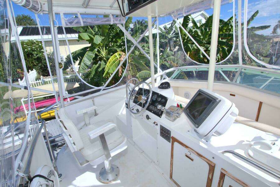 Surface Interval IV 33ft Bertram Yacht For Sale
