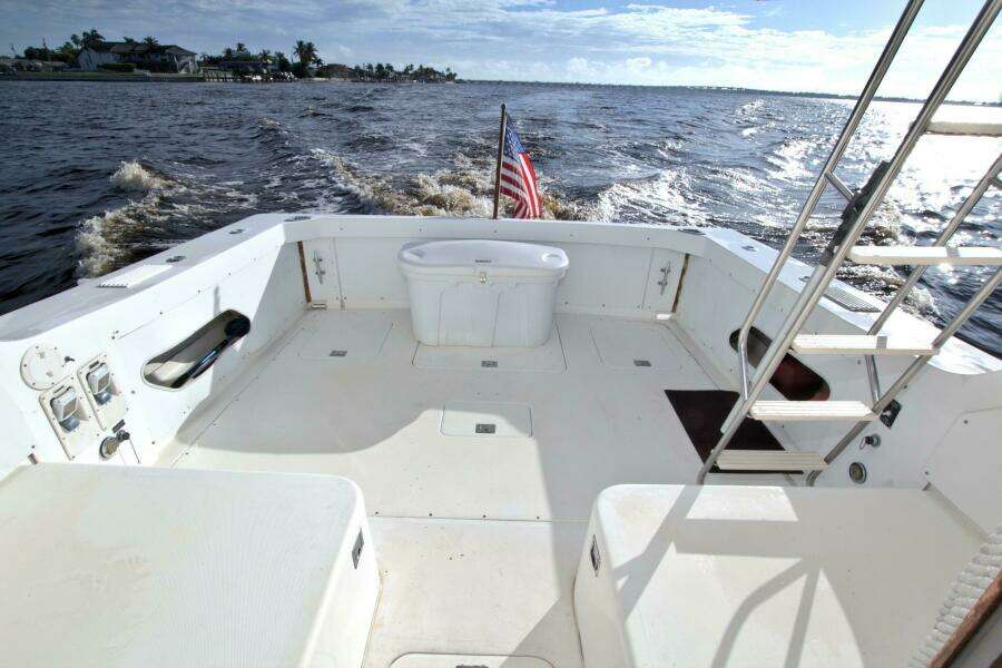 Surface Interval IV 33ft Bertram Yacht For Sale