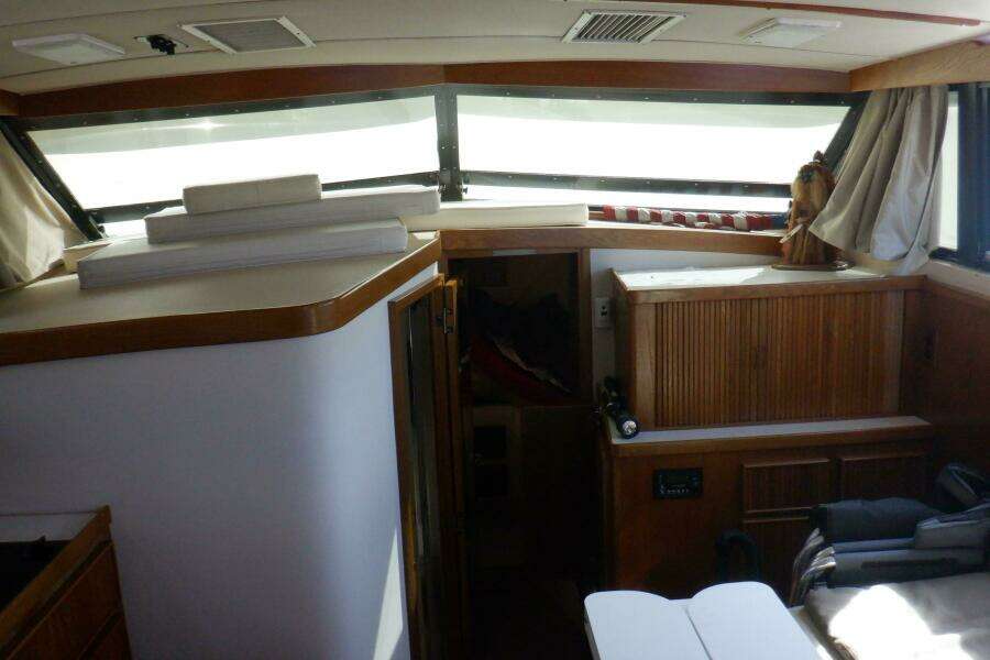Surface Interval IV 33ft Bertram Yacht For Sale