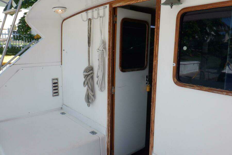 Surface Interval IV 33ft Bertram Yacht For Sale