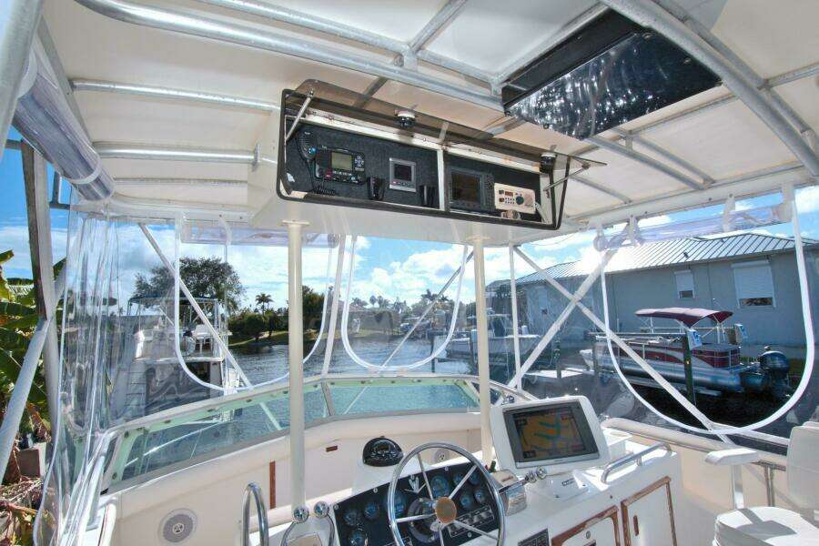 Surface Interval IV 33ft Bertram Yacht For Sale
