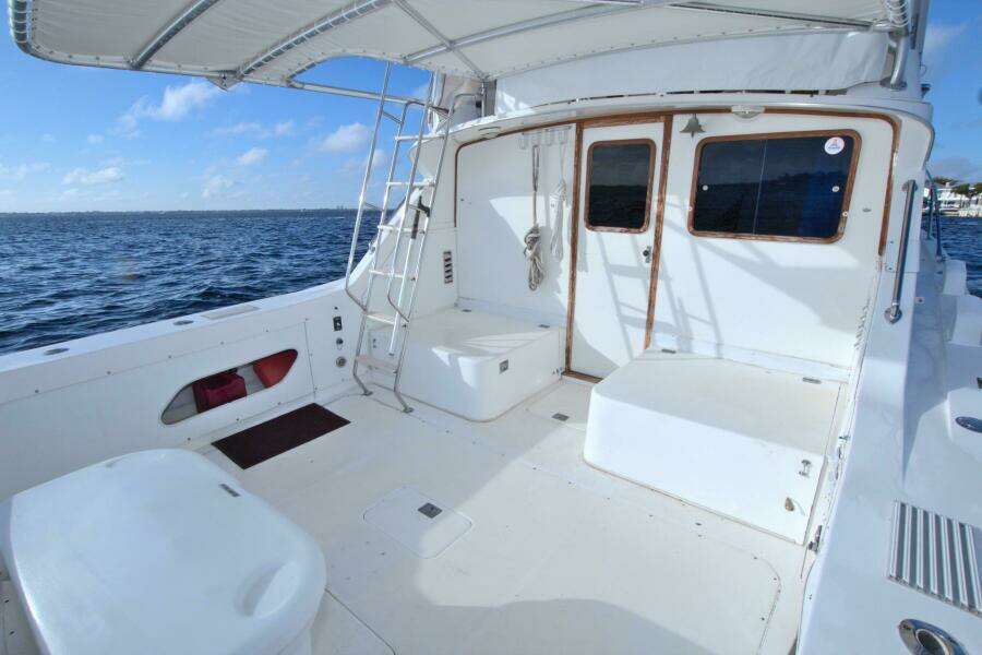 Surface Interval IV 33ft Bertram Yacht For Sale