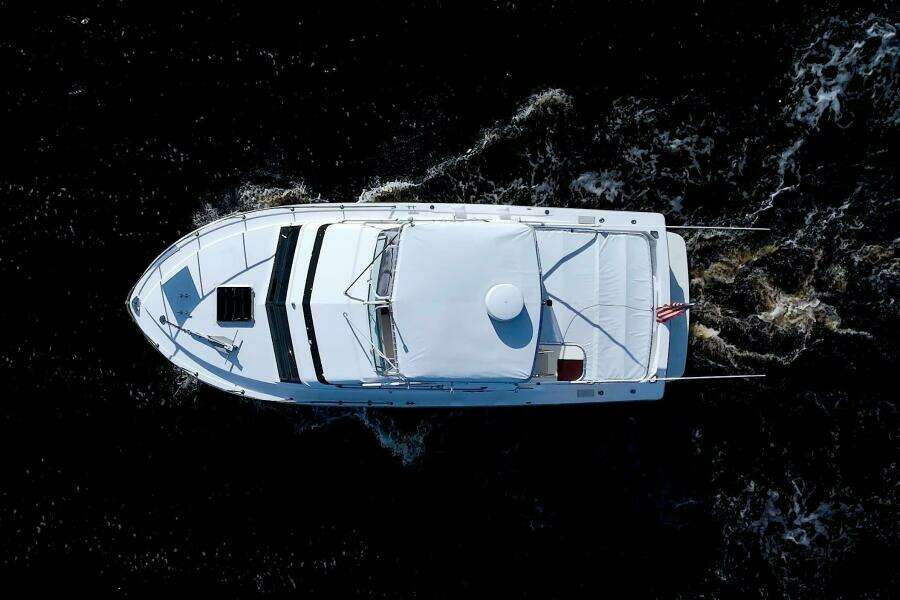 Surface Interval IV 33ft Bertram Yacht For Sale