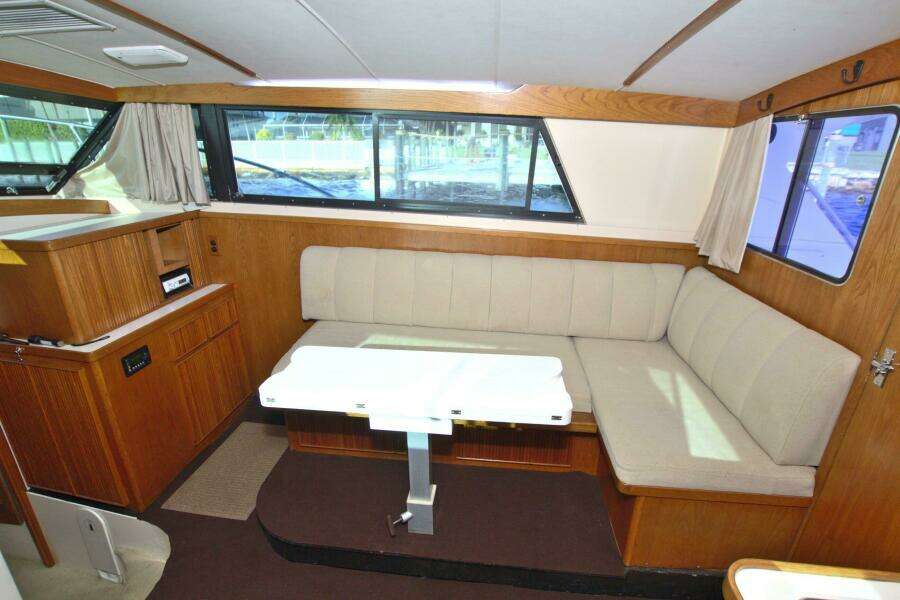 Surface Interval IV 33ft Bertram Yacht For Sale
