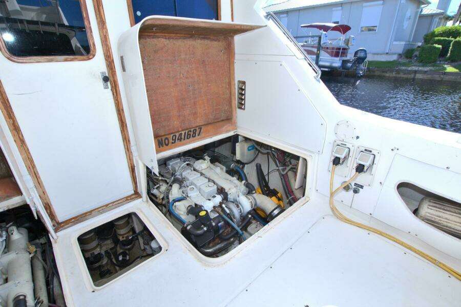 Surface Interval IV 33ft Bertram Yacht For Sale