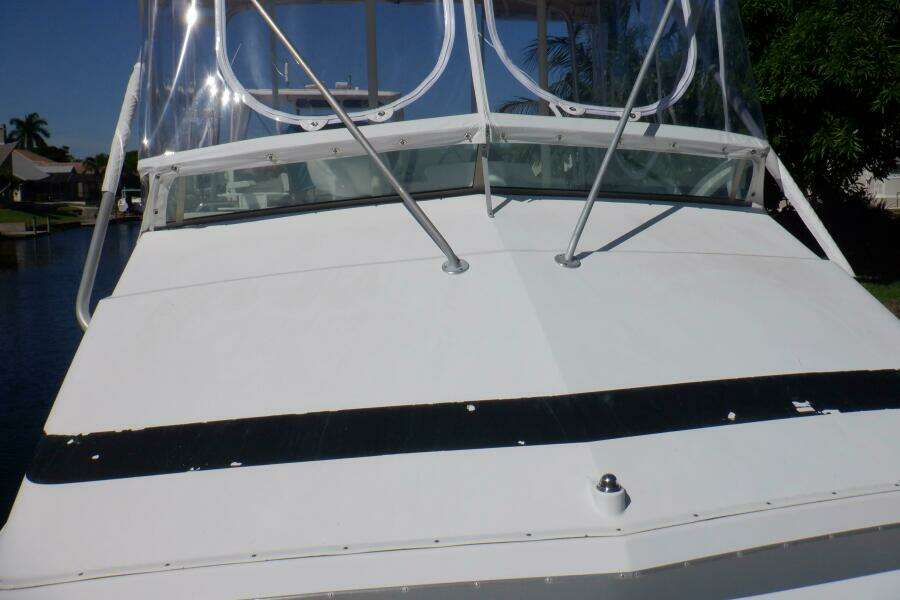 Surface Interval IV 33ft Bertram Yacht For Sale