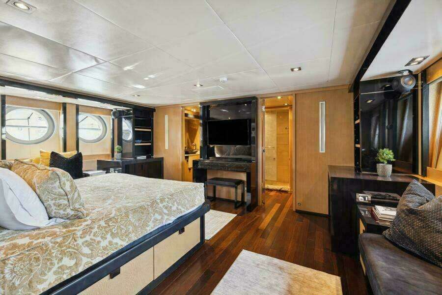 124ft Palmer Johnson Yacht For Sale