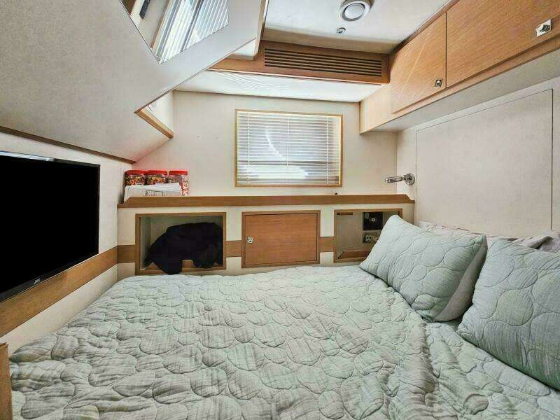 124ft Palmer Johnson Yacht For Sale