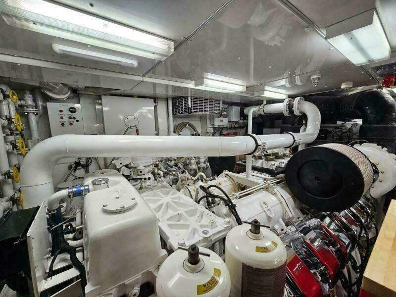124ft Palmer Johnson Yacht For Sale
