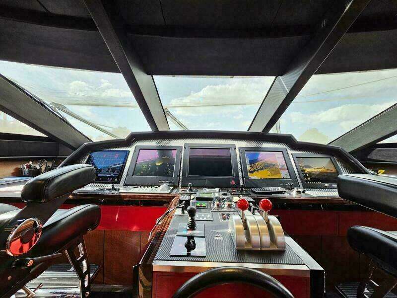 124ft Palmer Johnson Yacht For Sale