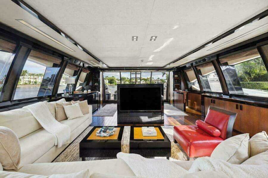 124ft Palmer Johnson Yacht For Sale