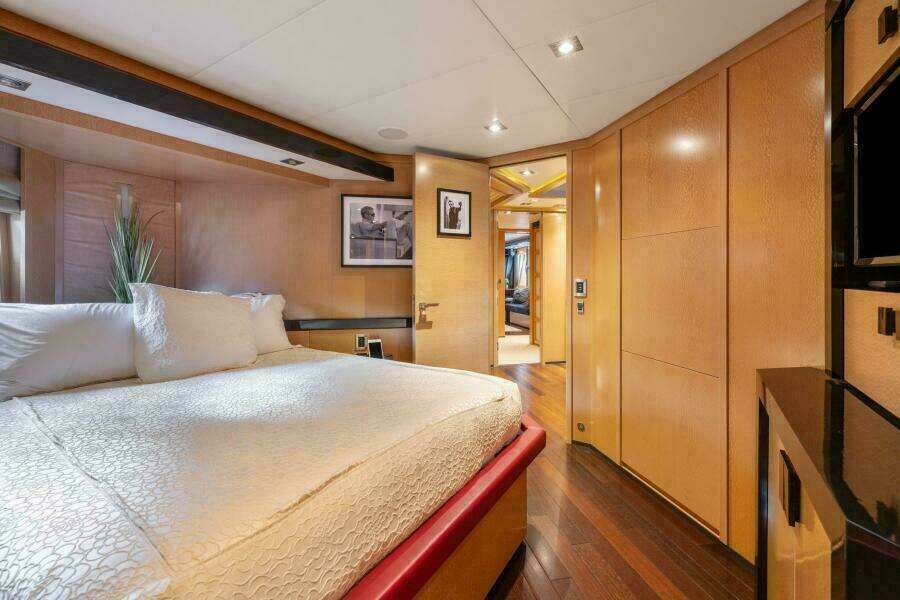 124ft Palmer Johnson Yacht For Sale