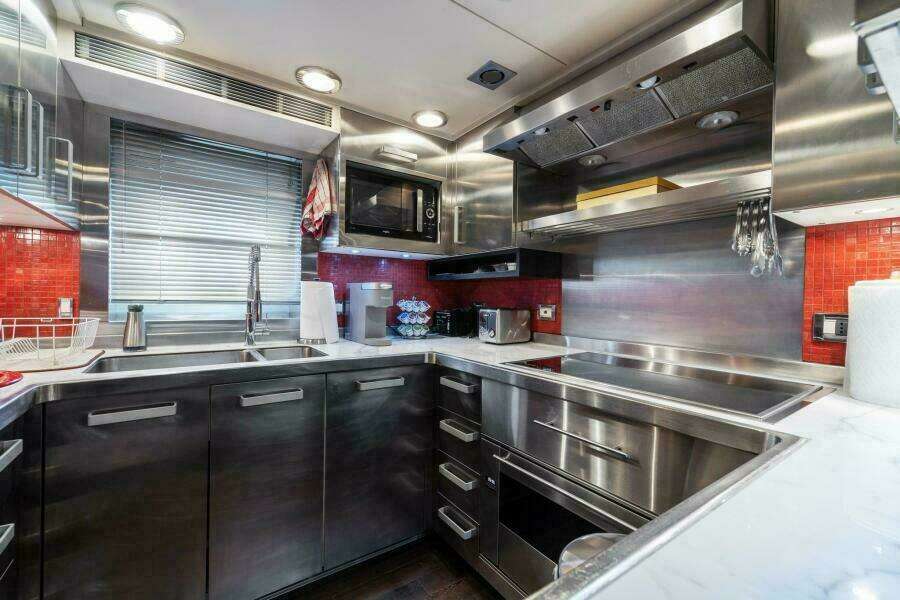 124ft Palmer Johnson Yacht For Sale