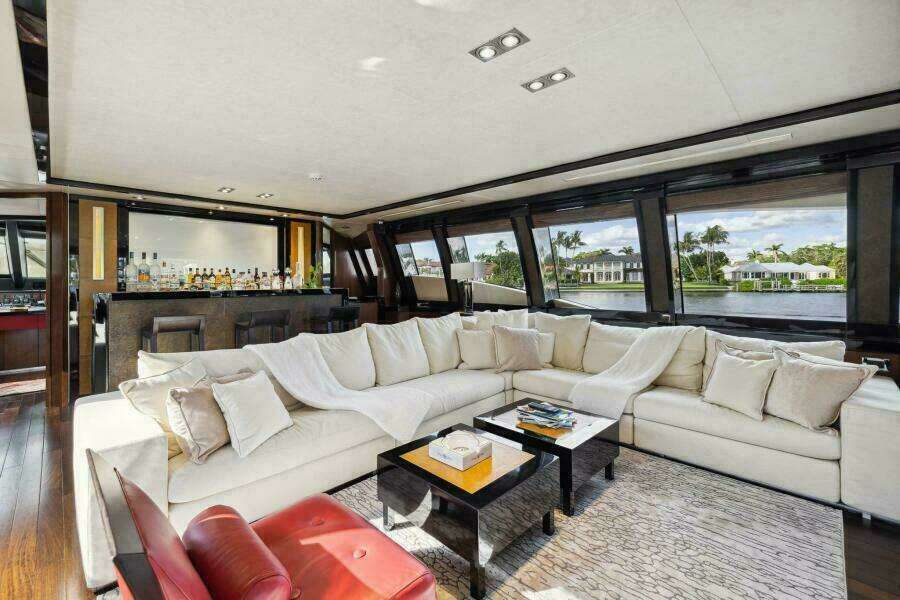 124ft Palmer Johnson Yacht For Sale