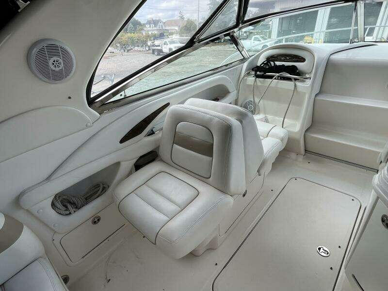 29ft Sea Ray Yacht For Sale