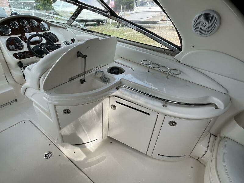 29ft Sea Ray Yacht For Sale