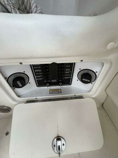 29ft Sea Ray Yacht For Sale
