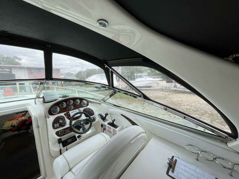 29ft Sea Ray Yacht For Sale