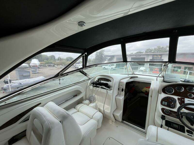 29ft Sea Ray Yacht For Sale