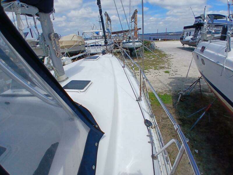 Aloha 41ft Morgan Yacht For Sale