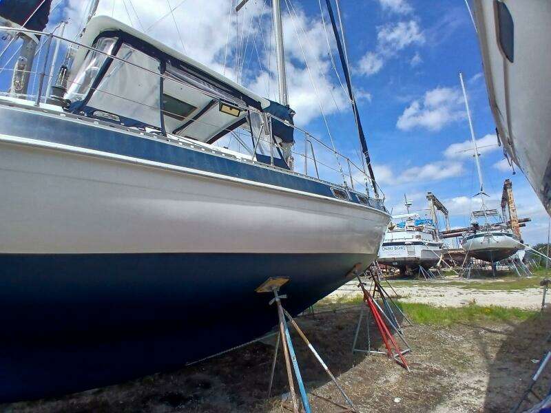 Aloha 41ft Morgan Yacht For Sale