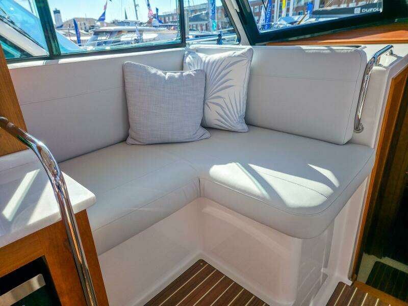 41ft Back Cove Yacht For Sale
