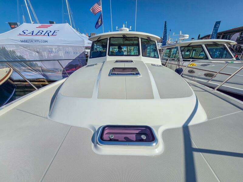 41ft Back Cove Yacht For Sale