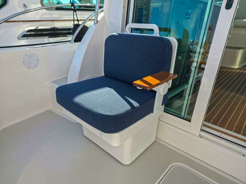 41ft Back Cove Yacht For Sale