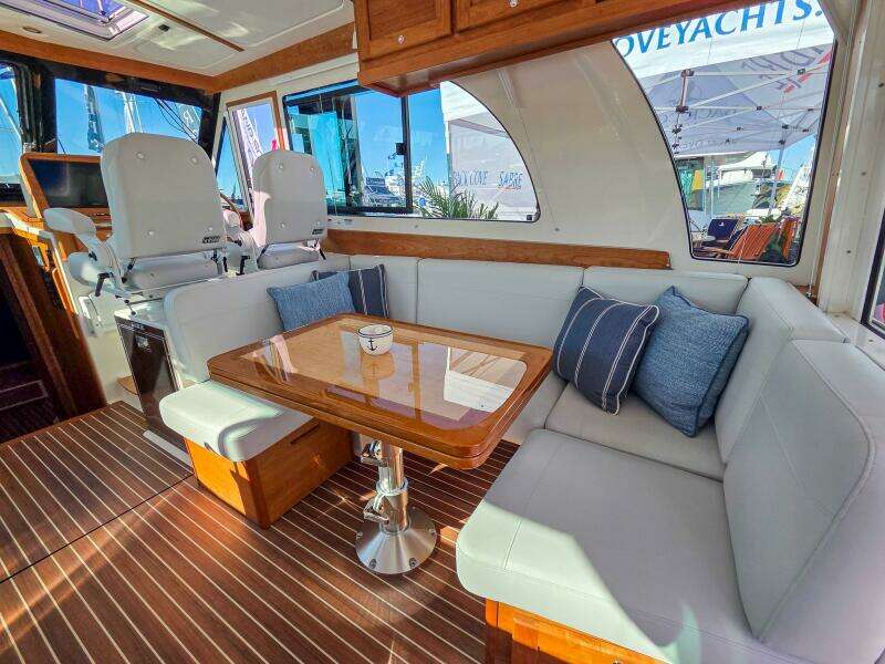 41ft Back Cove Yacht For Sale