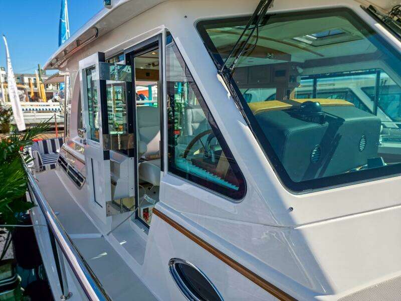 41ft Back Cove Yacht For Sale