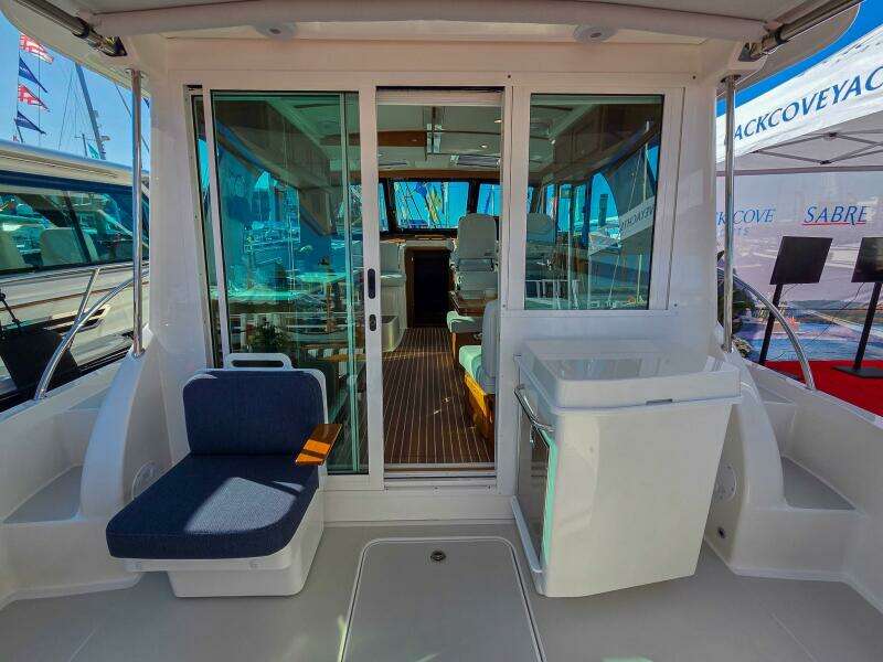 41ft Back Cove Yacht For Sale