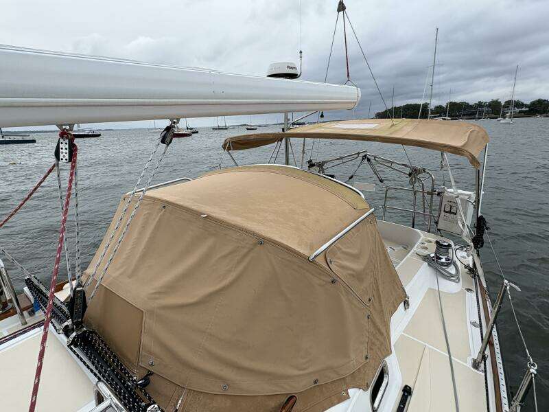 Nightwatch 37ft Tartan Yacht For Sale