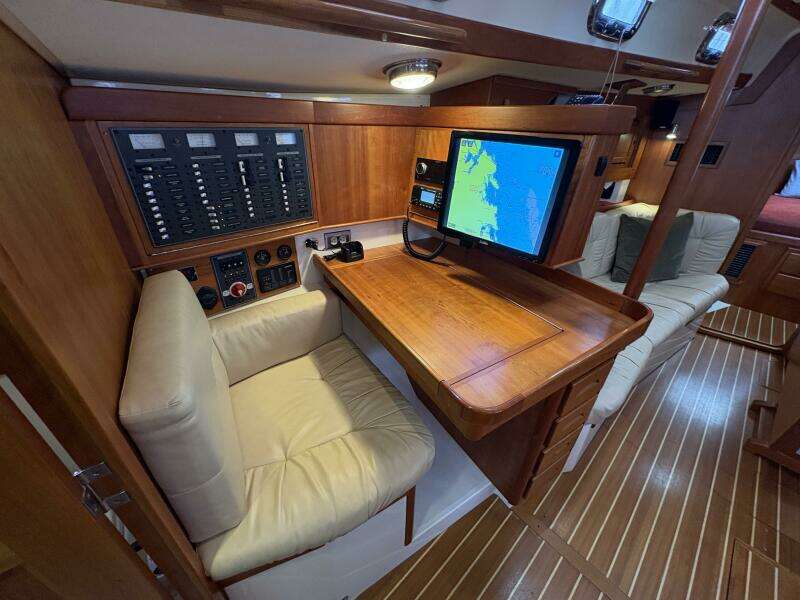 Nightwatch 37ft Tartan Yacht For Sale
