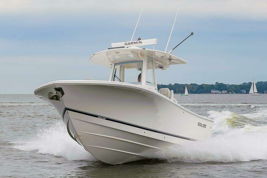 28RegulatorHull775_102