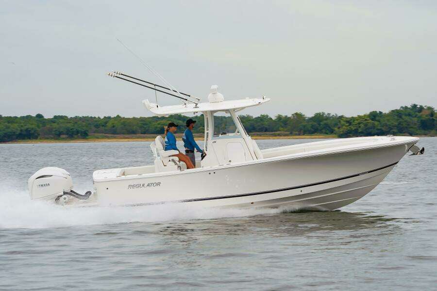 28RegulatorHull775_101