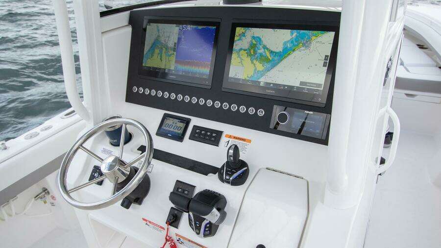 28ft Regulator Yacht For Sale