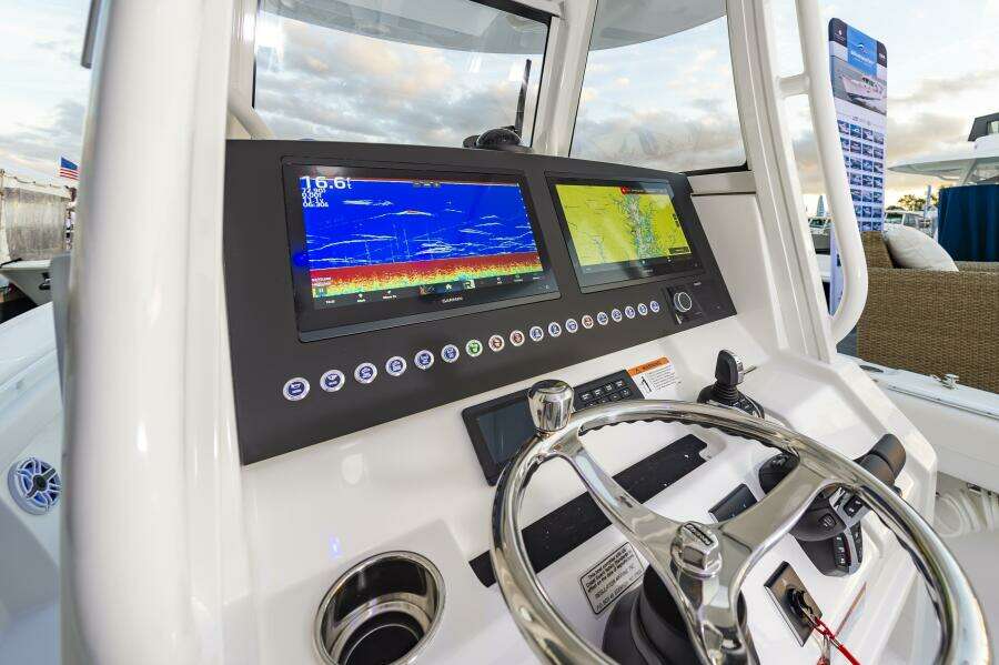 28RegulatorHull775_108