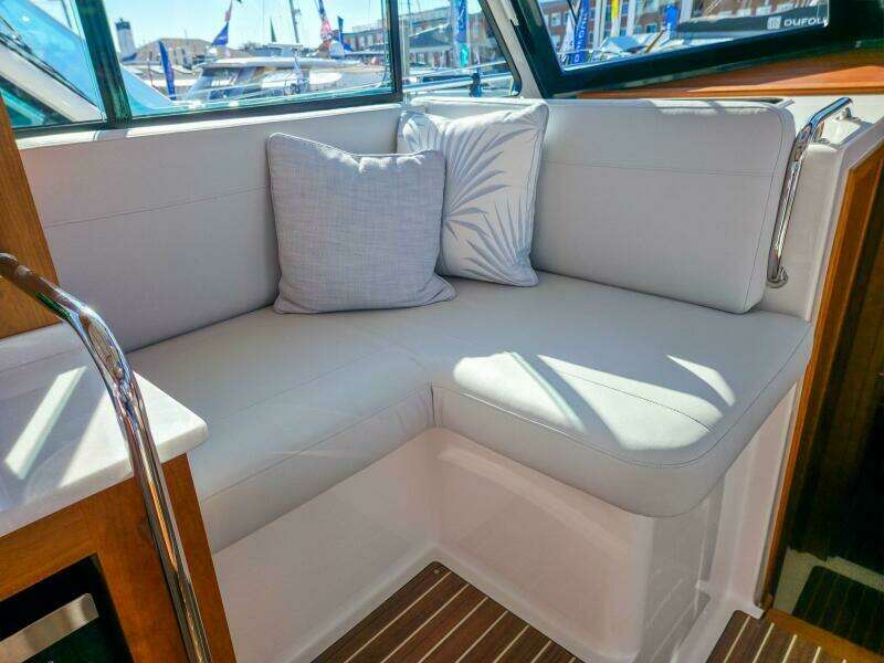 41ft Back Cove Yacht For Sale