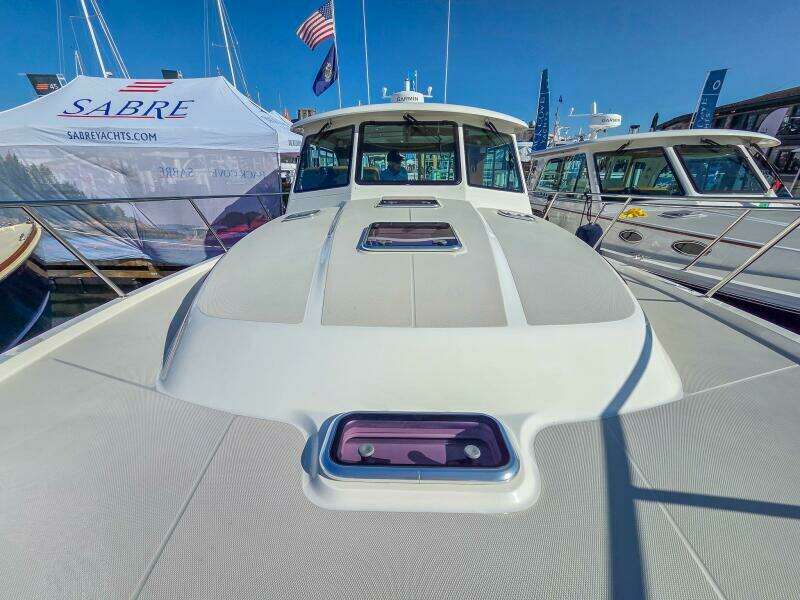 41ft Back Cove Yacht For Sale