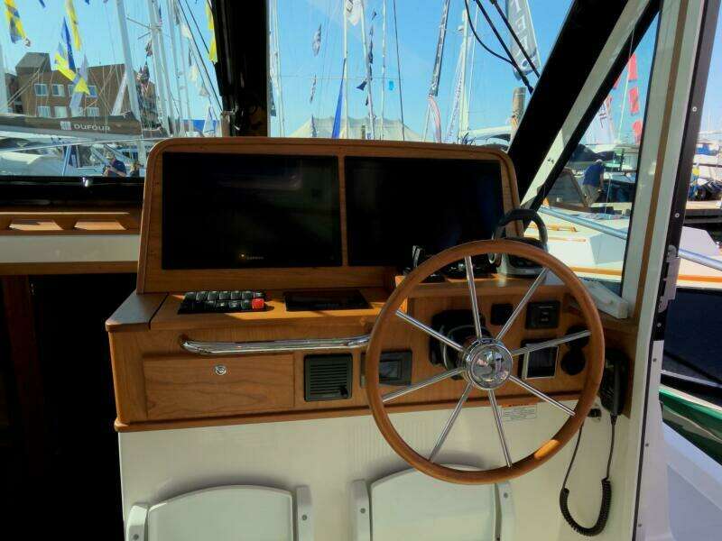 41ft Back Cove Yacht For Sale