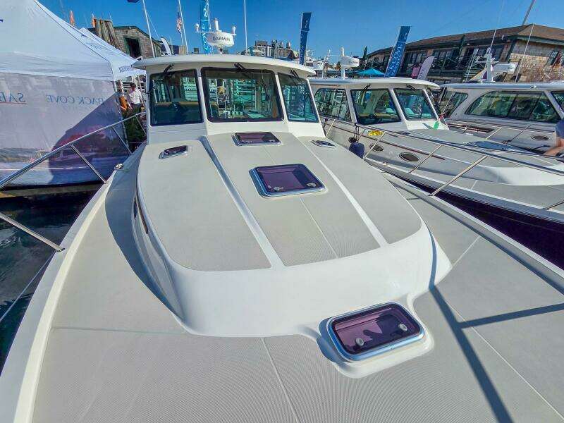 41ft Back Cove Yacht For Sale