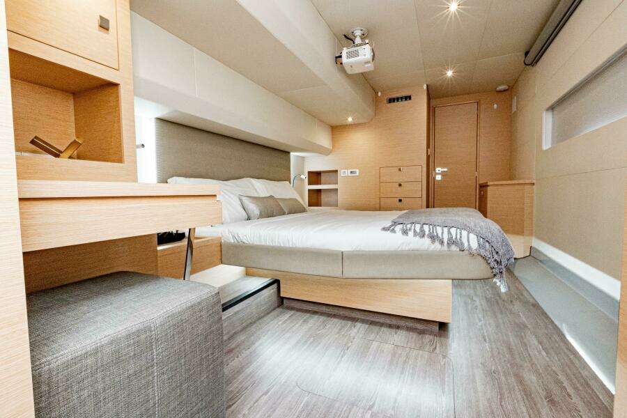 Libert e 44ft Fountaine Pajot Yacht For Sale Libert e 44ft Fountaine Pajot Yacht For Sale